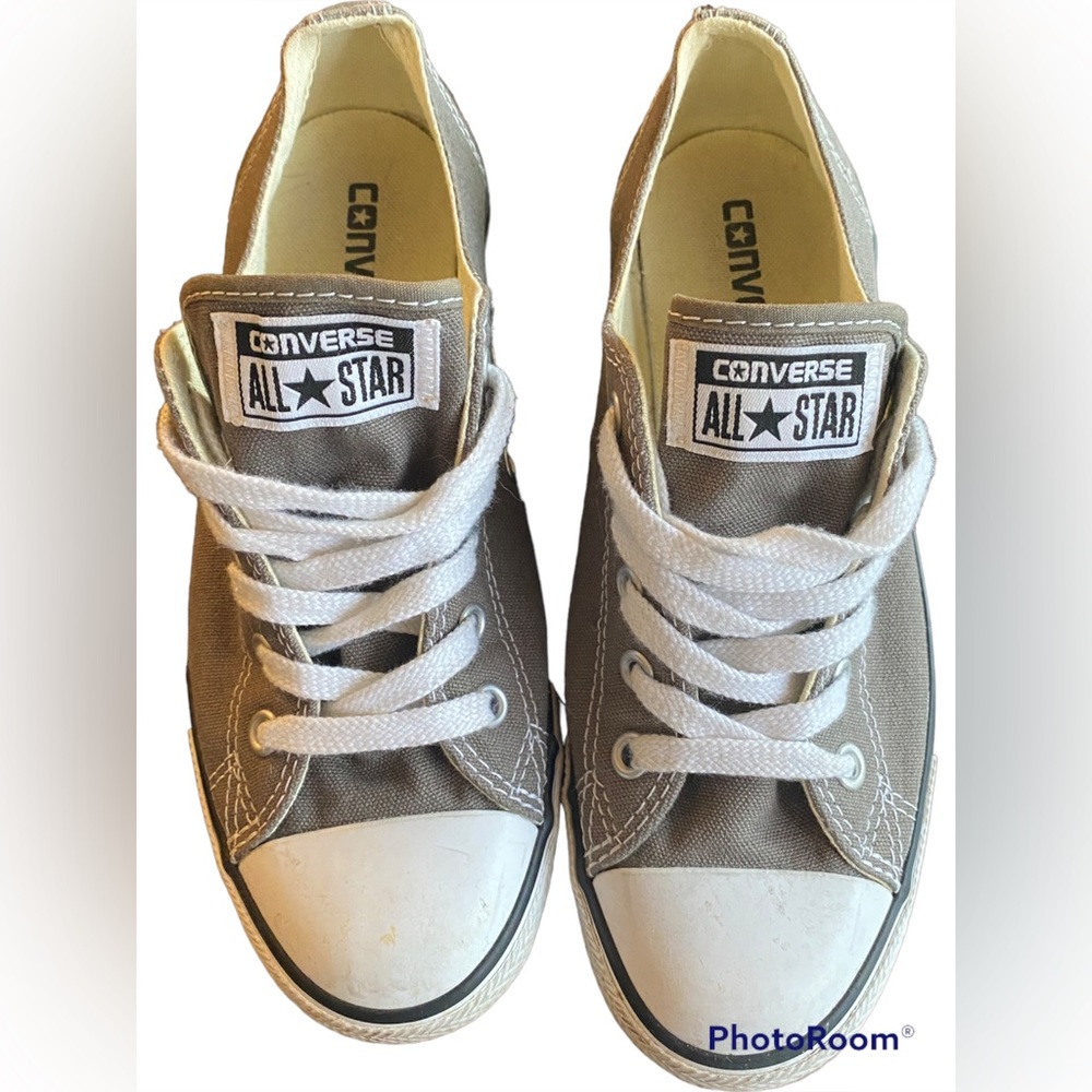 Converse grey low tops
